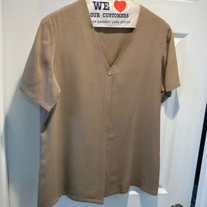 Studio 121 100% silk blouse tan shirt sleeve size S or 6 preowned